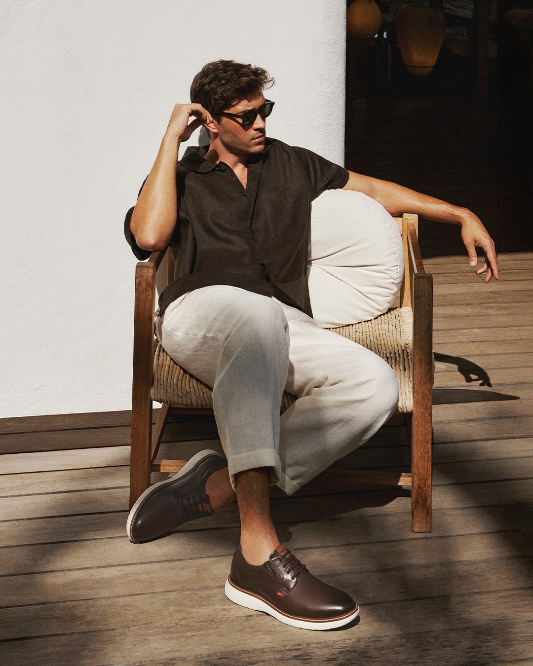 Correios office with customers